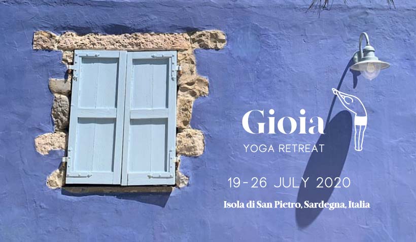 ritiro yoga gioia in sardegna: una settimana di vinyasa e meditazione a cagliari