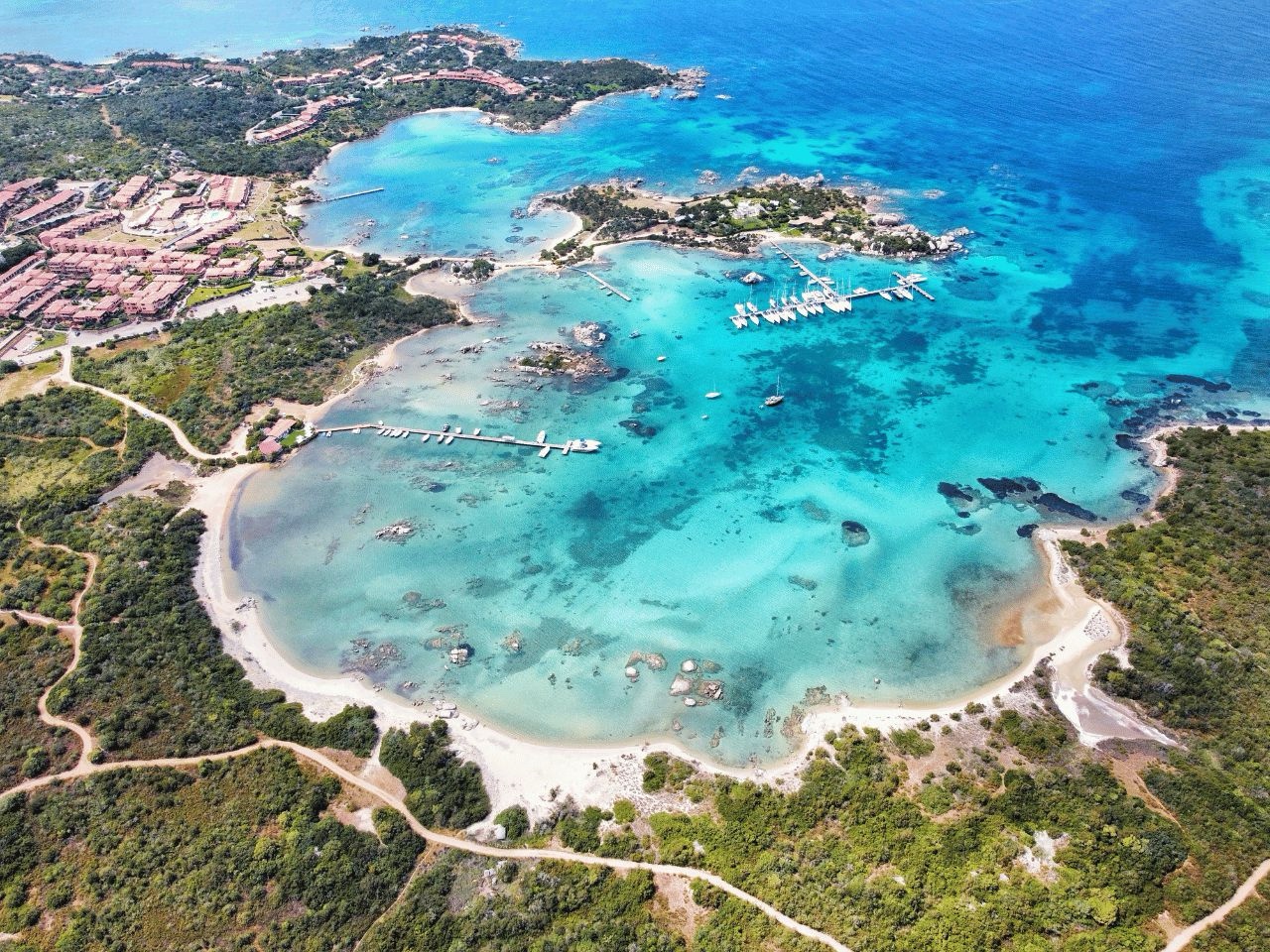 vacanza yoga in sardegna 2025: rigenerarsi a due passi dal mare
